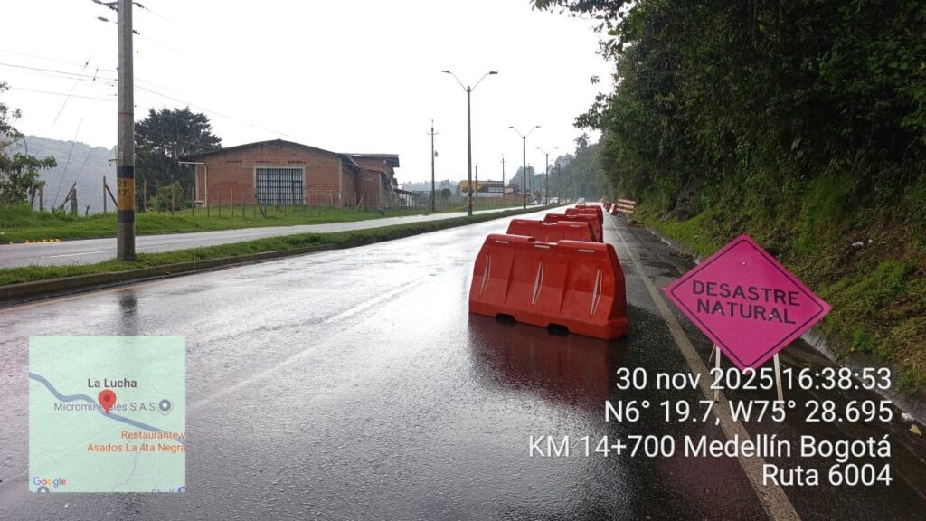 El km 14 de la autopista Medellín-Bogotá estará cerrado por posible caída de material