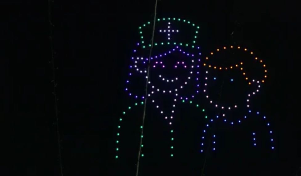 Marinilla le dio la bienvenida a Diciembre con un increíble show de drones