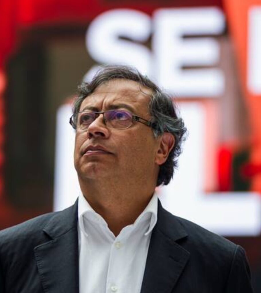 El CNE sancionó la campaña Petro presidente 2022-2026; violó topes electorale