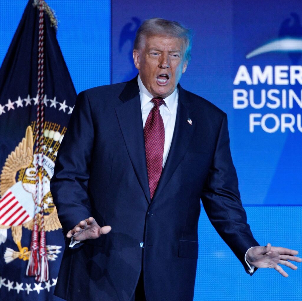 Crece tensión en Venezuela: Trump advirtió al mundo que el espacio aéreo de ese país está completamente cerrado