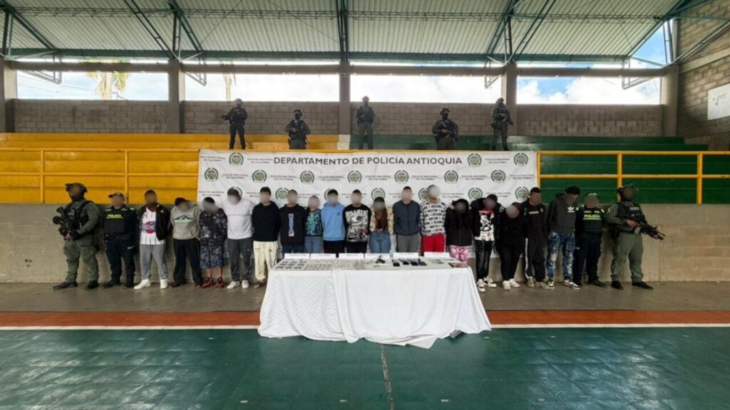 Golpe a la delincuencia en El Carmen de Viboral: capturaron a 17 presuntos integrantes de El Mesa