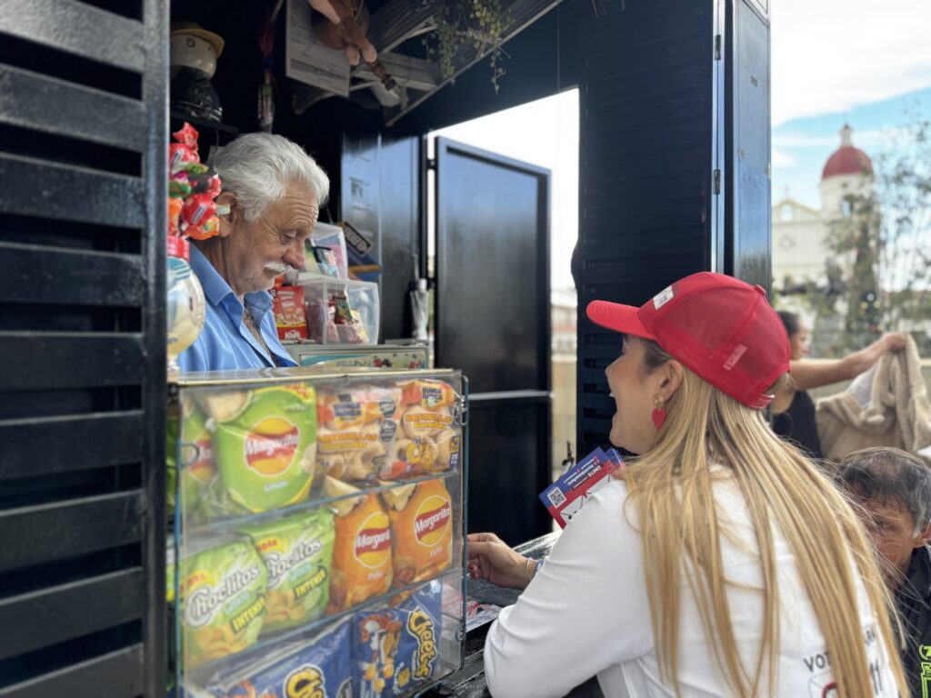 Mariela Henao propone eliminar trabas y abrir camino real a emprendedores de Antioquia