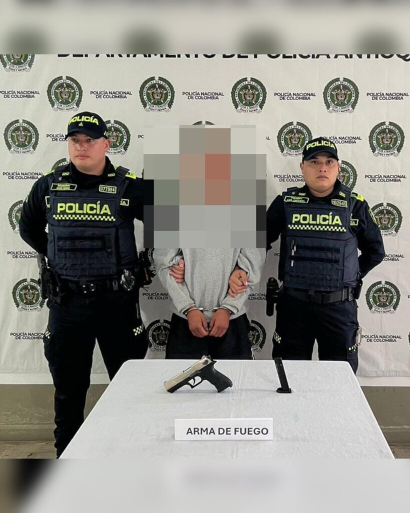 Hombre fue capturado por andar en Rionegro con un arma como si nada